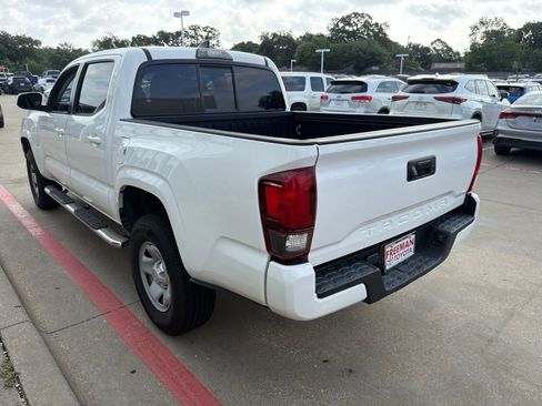 Used 2019 Toyota Tacoma SR w/ SR Convenience Package RWD image 8