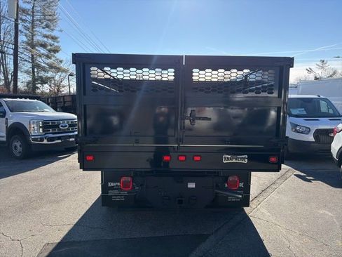 New 2025 Ford F550 4x4 Regular Cab Super Duty image 8