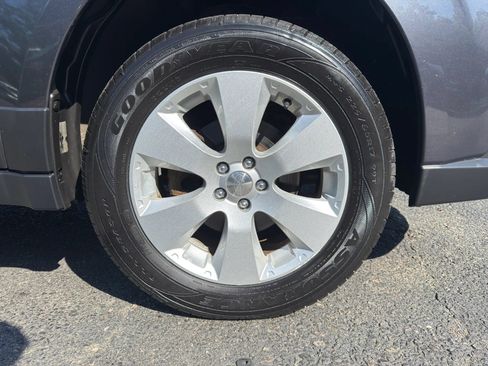 Used 2012 Subaru Outback 2.5i w/ Alloy Wheel Pkg AWD/4WD image 9