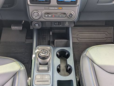 Used 2025 Ford Maverick Lobo AWD/4WD image 19