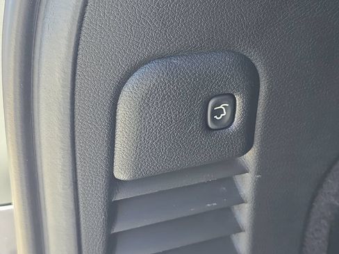 Used 2014 Jeep Grand Cherokee Limited RWD image 16