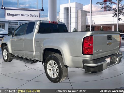 Used 2017 Chevrolet Colorado LT w/ LT Convenience Package image 7