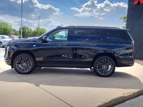 Used 2026 Cadillac Escalade Platinum Sport AWD/4WD image 8