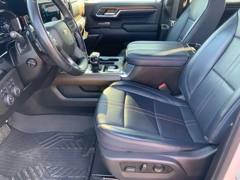 Used 2024 Chevrolet Silverado 1500 High Country w/ Technology Package AWD/4WD image 15
