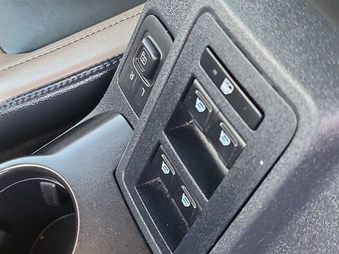 Used 2021 Ford Bronco Wildtrak image 28