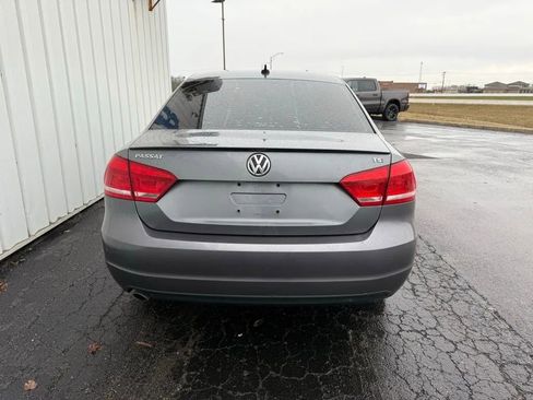 Used 2014 Volkswagen Passat 1.8T SE image 7