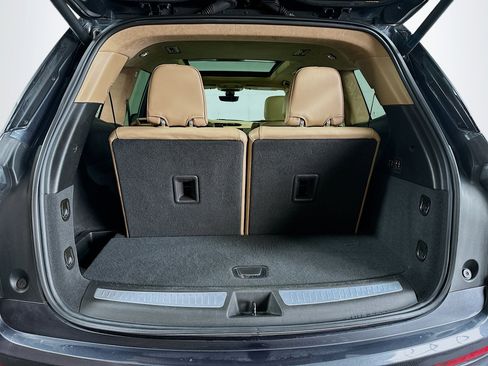 Used 2023 Cadillac XT6 Sport w/ Platinum Package image 27