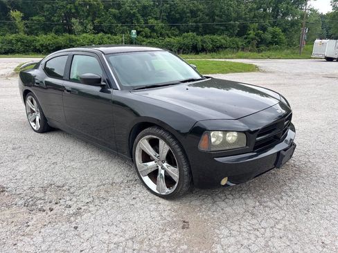 Used 2008 Dodge Charger SE RWD image 4