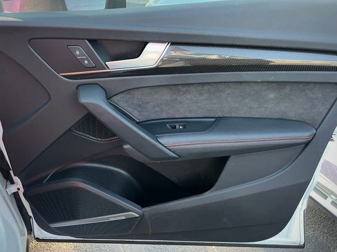 Used 2019 Audi SQ5 Premium Plus w/ Premium Plus Package image 34