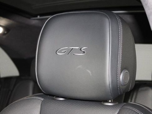 Certified 2026 Porsche Macan GTS AWD/4WD image 19