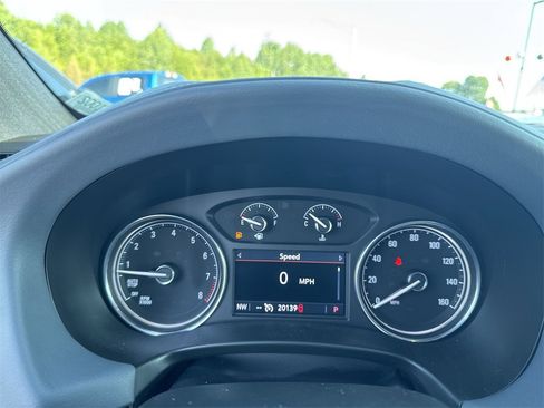 Used 2023 Buick Enclave Essence w/ Experience Buick Package image 21