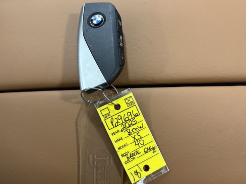 Certified 2025 BMW X5 xDrive40i w/ M Sport Package AWD/4WD image 35