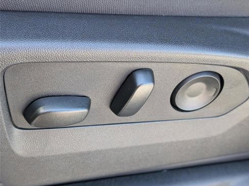 Used 2025 Chevrolet Silverado 1500 LT image 20