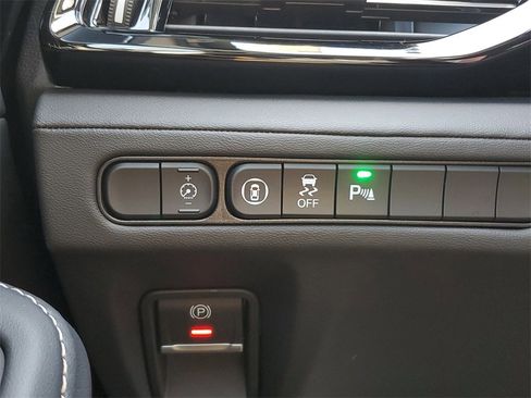 Certified 2025 Acura MDX w/ Technology Package image 32