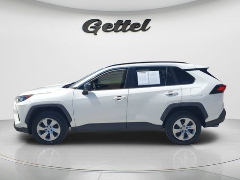 Used 2019 Toyota RAV4 LE FWD image 8