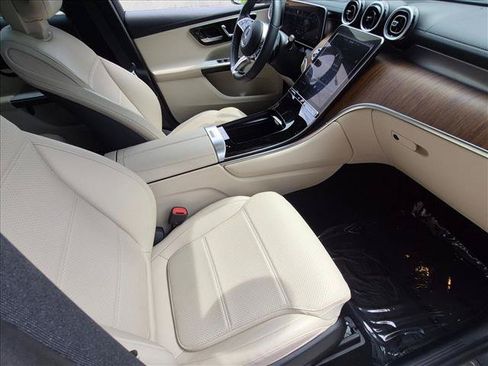 Used 2023 Mercedes-Benz GLC 300 4MATIC image 22