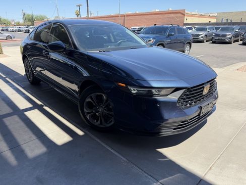 Used 2023 Honda Accord EX-L image 6