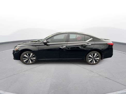 Used 2022 Nissan Altima 2.5 SL FWD image 9