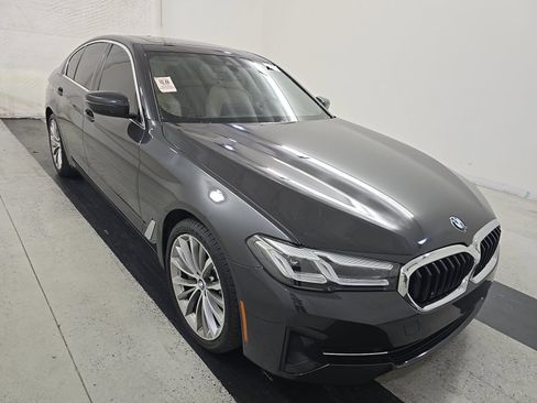 Used 2023 BMW 530i w/ Premium Package RWD image 4