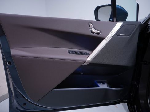 New 2026 BMW iX xDrive45 image 12