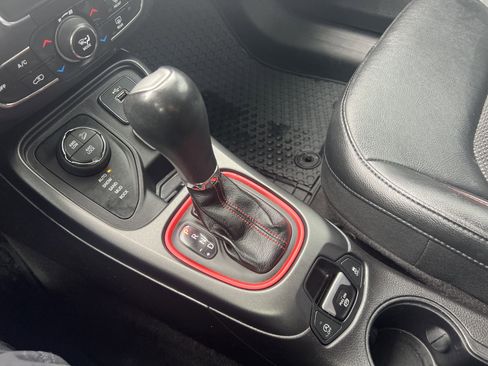 Used 2019 Jeep Compass Trailhawk image 24