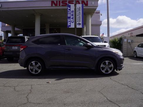 Used 2016 Honda HR-V EX-L image 3
