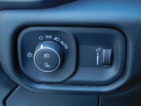 Used 2024 RAM 2500 Big Horn image 15