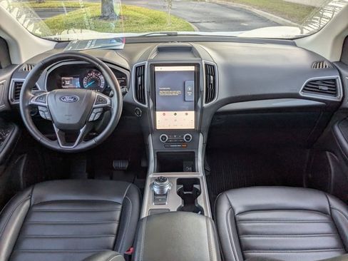 Used 2023 Ford Edge SEL AWD/4WD image 16