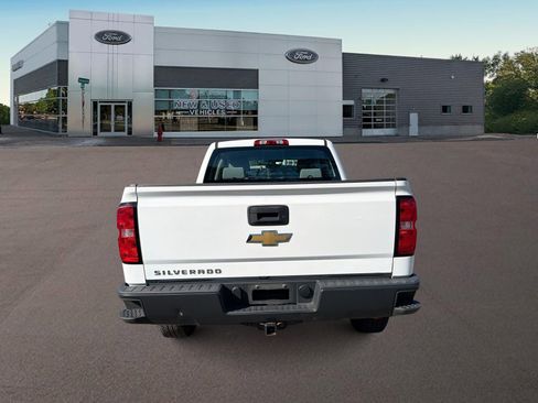 Used 2018 Chevrolet Silverado 1500 W/T AWD/4WD image 10