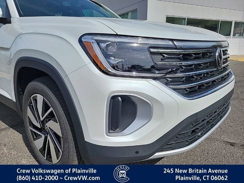 New 2026 Volkswagen Atlas SE image 3