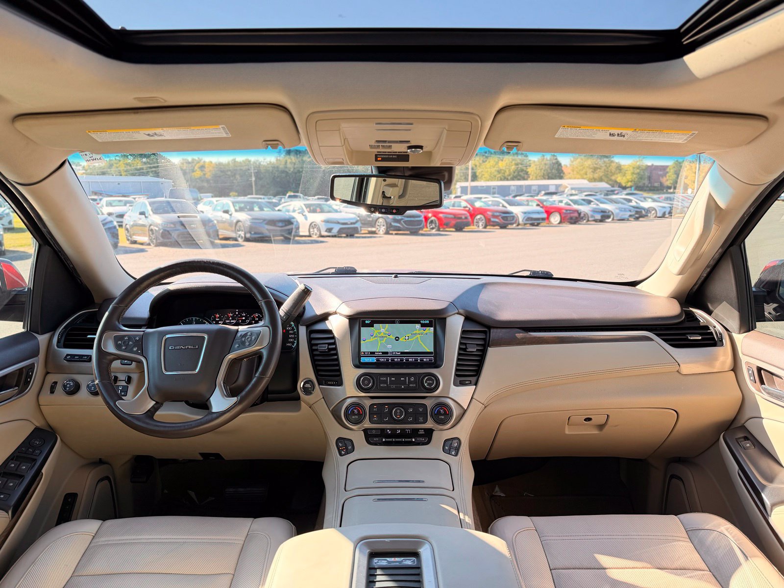 Used 2018 GMC Yukon XL Denali w/ Open Road Package AWD/4WD image 33