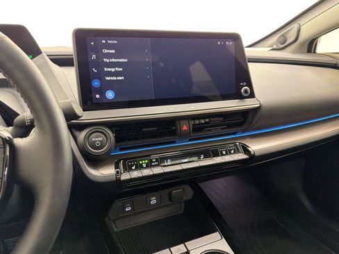 Used 2024 Toyota Prius Limited w/ Limited Premium Package image 27