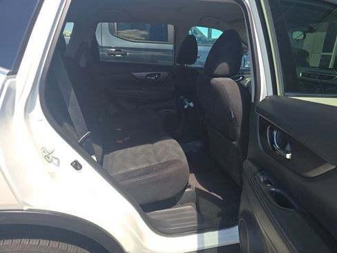 Used 2015 Nissan Rogue SV w/ SV Premium Package AWD/4WD image 7