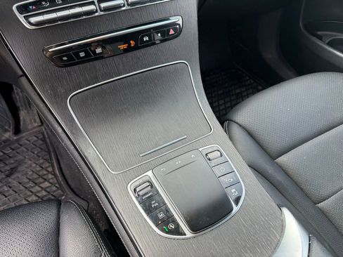 Used 2021 Mercedes-Benz GLC 300 4MATIC image 13