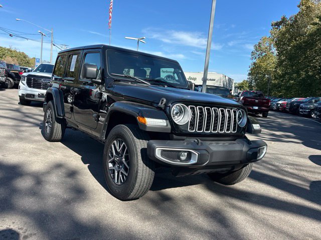 Used 2024 Jeep Wrangler Unlimited Sahara w/ Technology Group AWD/4WD image 21