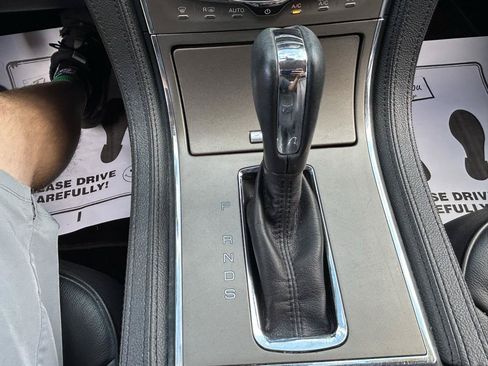 Used 2014 Lincoln MKX AWD w/ Equipment Group 101A image 24
