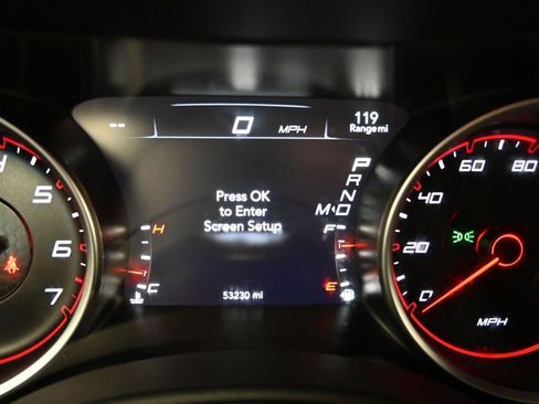 Used 2019 Dodge Charger SXT image 14