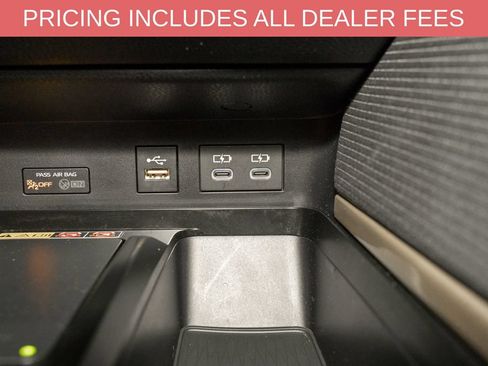 Used 2026 Toyota Camry SE w/ Convenience Package FWD image 14