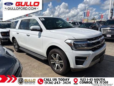 Used 2022 Ford Expedition Max Limited RWD image 3