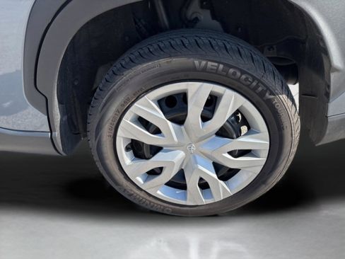 Certified 2022 Toyota Corolla Cross L image 42
