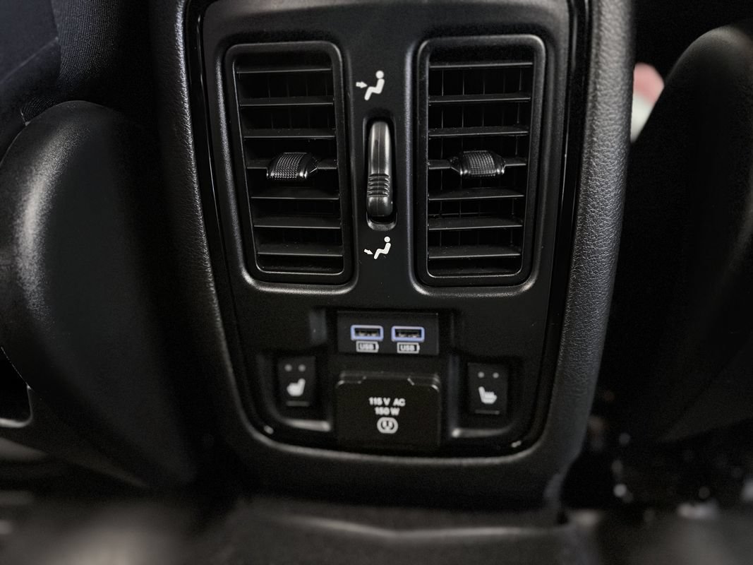 Used 2021 Dodge Durango R/T w/ Blacktop Package AWD/4WD image 37