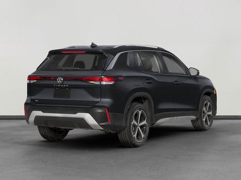 New 2026 Volkswagen Tiguan SE image 3