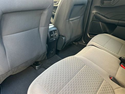 Used 2022 Ford Escape SE w/ SE Sport Appearance Package image 14