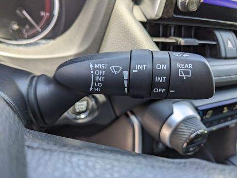 Used 2023 Toyota RAV4 XLE FWD image 29