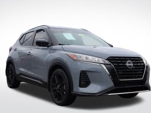 Used 2024 Nissan Kicks SR w/ SR Premium Package image 1