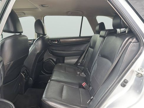 Used 2016 Subaru Outback 2.5i Limited AWD/4WD image 16