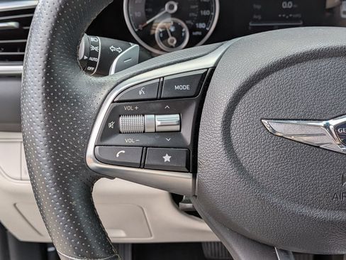 Used 2023 Genesis G70 2.0T RWD image 15