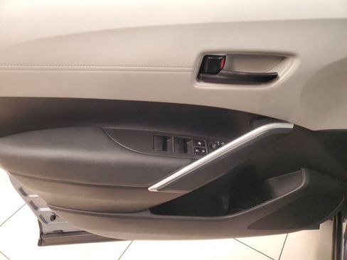 Certified 2023 Toyota Corolla Cross LE image 17