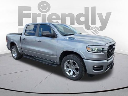 Used 2025 RAM 1500 Big Horn AWD/4WD image 3