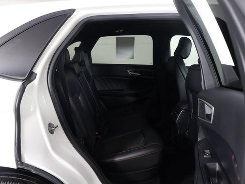 Used 2022 Ford Edge ST-Line w/ Class II Trailer Tow Package image 33